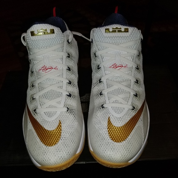 Lebron XII Low 'USA' - Picture 2 of 8